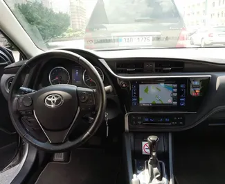 Toyota Corolla 2018 beschikbaar voor verhuur Praag, met een kilometerlimiet van onbeperkt.