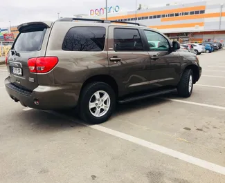 Benzine motor van 5,7L van Toyota Sequoia Ii 2012 te huur in Tbilisi.