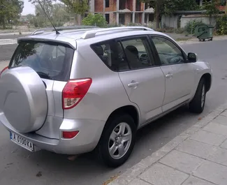 Vooraanzicht van een huurauto Toyota Rav4 in Burgas, Bulgarije ✓ Auto #412. ✓ Transmissie Automatisch TM ✓ 0 beoordelingen.
