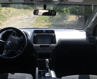 Autohuur Toyota Land Cruiser Prado 2017 in in Georgië, met Diesel brandstof en 250 pk ➤ Vanaf 350 GEL per dag.