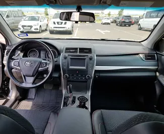 Verhuur Toyota Camry. Comfort, Premium Auto te huur in Georgië ✓ Borg van Borg van 200 GEL ✓ Verzekeringsmogelijkheden TPL, CDW, SCDW, Passagiers, Diefstal.