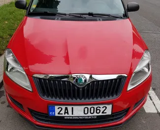 Autohuur Skoda Fabia #424 Handmatig Praag, uitgerust met 1,2L motor ➤ Van Petr in Tsjechië.