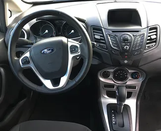 Ford Fiesta 2016 beschikbaar voor verhuur in Tbilisi, met een kilometerlimiet van onbeperkt.