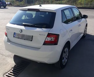 Verhuur Skoda Fabia. Economy Auto te huur in Montenegro ✓ Borg van Borg van 300 EUR ✓ Verzekeringsmogelijkheden TPL, CDW, SCDW, FDW, Diefstal, Buitenland.