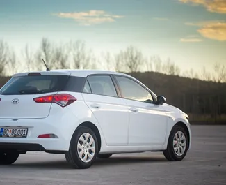 Verhuur Hyundai i20. Economy, Comfort Auto te huur in Montenegro ✓ Borg van Borg van 100 EUR ✓ Verzekeringsmogelijkheden TPL, CDW, SCDW, FDW, Passagiers, Diefstal, Buitenland.