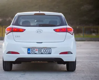 Benzine motor van 1,2L van Hyundai i20 2018 te huur in Budva.