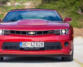 Autohuur Chevrolet Camaro Cabrio 2015 in in Montenegro, met Benzine brandstof en 328 pk ➤ Vanaf 90 EUR per dag.