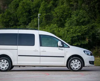 Autohuur Volkswagen Caddy Maxi #1111 Automatisch in Budva, uitgerust met 1,6L motor ➤ Van Nikola in Montenegro.