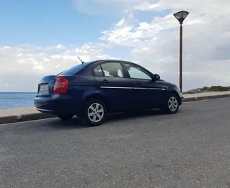 Vooraanzicht van een huurauto Hyundai Accent op Kreta, Griekenland ✓ Auto #1087. ✓ Transmissie Automatisch TM ✓ 0 beoordelingen.