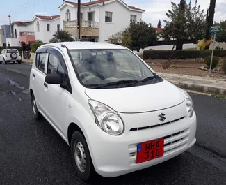 Vooraanzicht van een huurauto Suzuki Alto in Paphos, Cyprus ✓ Auto #1214. ✓ Transmissie Automatisch TM ✓ 2 beoordelingen.