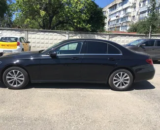 Autohuur Mercedes-Benz E200 #1399 Automatisch op de luchthaven van Simferopol, uitgerust met 2,0L motor ➤ Van Vjatsjeslav op de Krim.