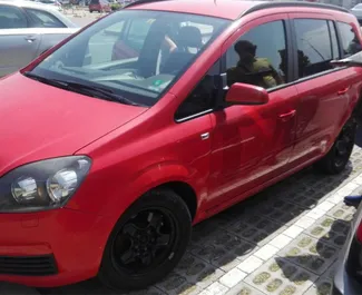 Vooraanzicht van een huurauto Opel Zafira in Burgas, Bulgarije ✓ Auto #1661. ✓ Transmissie Automatisch TM ✓ 0 beoordelingen.