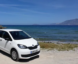 Vooraanzicht van een huurauto Skoda Citigo op Kreta, Griekenland ✓ Auto #1759. ✓ Transmissie Automatisch TM ✓ 0 beoordelingen.