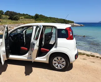 Benzine motor van 1,2L van Fiat Panda 2018 te huur op Kreta.