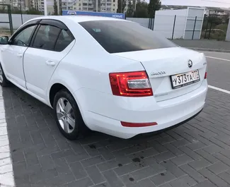 Skoda Octavia 2017 beschikbaar voor verhuur op de luchthaven van Simferopol, met een kilometerlimiet van 250 km/dag.