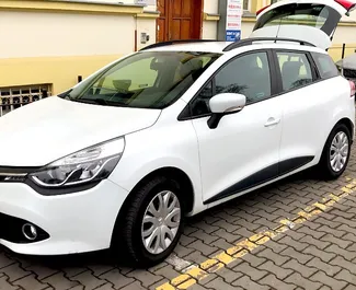 Vooraanzicht van een huurauto Renault Clio Grandtour Praag, Tsjechië ✓ Auto #395. ✓ Transmissie Handmatig TM ✓ 0 beoordelingen.