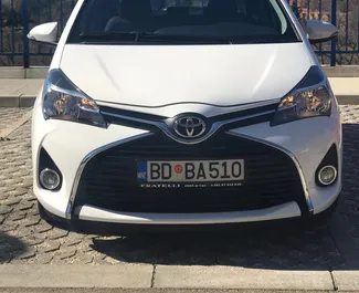 Benzine motor van 1,3L van Toyota Yaris 2017 te huur in Rafailovici.