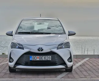 Autohuur Toyota Yaris 2019 in in Montenegro, met Benzine brandstof en 110 pk ➤ Vanaf 30 EUR per dag.