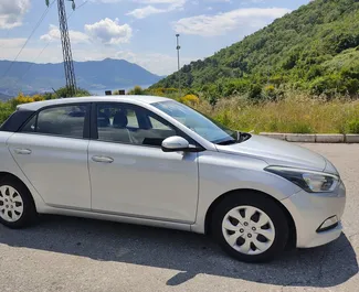 Autohuur Hyundai i20 2015 in in Montenegro, met Benzine brandstof en 74 pk ➤ Vanaf 24 EUR per dag.