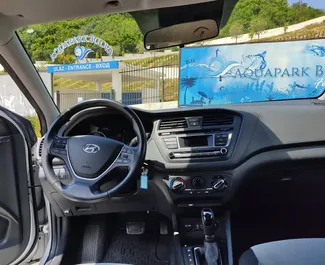 Verhuur Hyundai i20. Economy, Comfort Auto te huur in Montenegro ✓ Borg van Borg van 100 EUR ✓ Verzekeringsmogelijkheden TPL, CDW, SCDW, Passagiers, Buitenland.