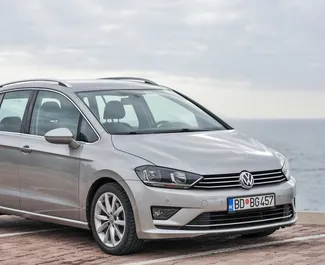 Vooraanzicht van een huurauto Volkswagen Golf 7+ in Budva, Montenegro ✓ Auto #1270. ✓ Transmissie Automatisch TM ✓ 12 beoordelingen.