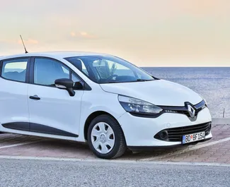 Vooraanzicht van een huurauto Renault Clio 4 in Budva, Montenegro ✓ Auto #1265. ✓ Transmissie Handmatig TM ✓ 14 beoordelingen.