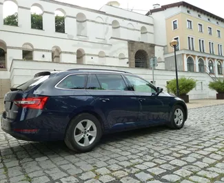 Autohuur Skoda Superb Combi #22 Automatisch Praag, uitgerust met 1,6L motor ➤ Van Vadim in Tsjechië.