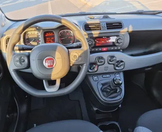 Fiat Panda 4x4 2021 beschikbaar voor verhuur op Kreta, met een kilometerlimiet van onbeperkt.