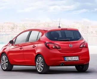 Vooraanzicht van een huurauto Opel Corsa op Kreta, Griekenland ✓ Auto #2352. ✓ Transmissie Handmatig TM ✓ 0 beoordelingen.