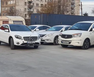 Vooraanzicht van een huurauto Mercedes-Benz GLA220 in Koetaisi, Georgië ✓ Auto #2529. ✓ Transmissie Automatisch TM ✓ 0 beoordelingen.