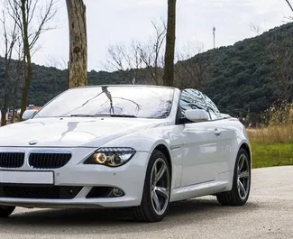 Vooraanzicht van een huurauto BMW 6-series Cabrio in Becici, Montenegro ✓ Auto #2474. ✓ Transmissie Automatisch TM ✓ 1 beoordelingen.