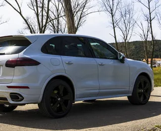 Autohuur Porsche Cayenne #2488 Automatisch in Becici, uitgerust met 3,0L motor ➤ Van Ivan in Montenegro.