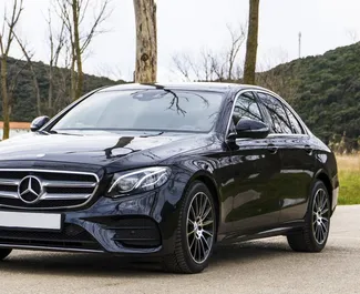 Autohuur Mercedes-Benz E220 2018 in in Montenegro, met Diesel brandstof en 191 pk ➤ Vanaf 122 EUR per dag.