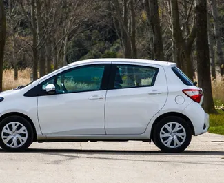 Autohuur Toyota Yaris 2018 in in Montenegro, met Benzine brandstof en 110 pk ➤ Vanaf 43 EUR per dag.