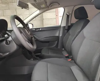 Skoda Rapid 2018 beschikbaar voor verhuur in Simferopol, met een kilometerlimiet van onbeperkt.