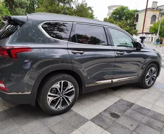 Autohuur Hyundai Santa Fe 2021 in op de Krim, met Benzine brandstof en 200 pk ➤ Vanaf 5487 RUB per dag.