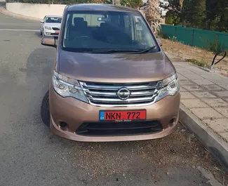 Verhuur Nissan Serena. Comfort, Minivan Auto te huur in Cyprus ✓ Borg van Borg van 800 EUR ✓ Verzekeringsmogelijkheden TPL, CDW, Jonge.