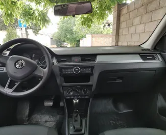 Benzine motor van 1,6L van Skoda Rapid 2018 te huur in Simferopol.