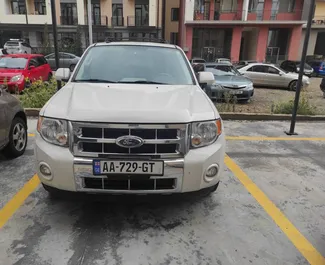 Vooraanzicht van een huurauto Ford Escape in Tbilisi, Georgië ✓ Auto #3163. ✓ Transmissie Automatisch TM ✓ 0 beoordelingen.