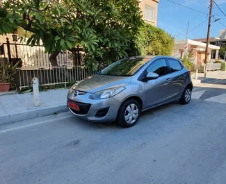 Vooraanzicht van een huurauto Mazda Demio in Limassol, Cyprus ✓ Auto #3293. ✓ Transmissie Automatisch TM ✓ 6 beoordelingen.