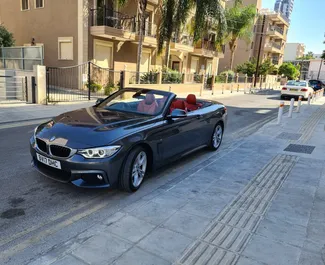 Vooraanzicht van een huurauto BMW 430i Cabrio in Limassol, Cyprus ✓ Auto #3299. ✓ Transmissie Automatisch TM ✓ 5 beoordelingen.