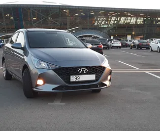 Vooraanzicht van een huurauto Hyundai Accent in Bakoe, Azerbeidzjan ✓ Auto #3487. ✓ Transmissie Automatisch TM ✓ 0 beoordelingen.