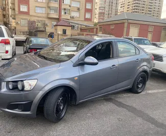 Benzine motor van 1,4L van Chevrolet Aveo 2015 te huur in Bakoe.