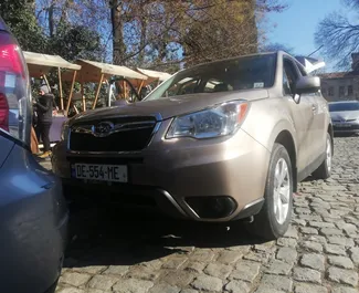 Vooraanzicht van een huurauto Subaru Forester in Tbilisi, Georgië ✓ Auto #3854. ✓ Transmissie Automatisch TM ✓ 0 beoordelingen.