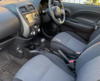 Verhuur Nissan March. Economy Auto te huur in Cyprus ✓ Borg van Borg van 300 EUR ✓ Verzekeringsmogelijkheden TPL, CDW.