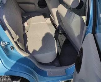 Toyota Passo 2012 beschikbaar voor verhuur in Larnaca, met een kilometerlimiet van onbeperkt.