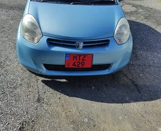 Vooraanzicht van een huurauto Toyota Passo in Larnaca, Cyprus ✓ Auto #3967. ✓ Transmissie Automatisch TM ✓ 0 beoordelingen.