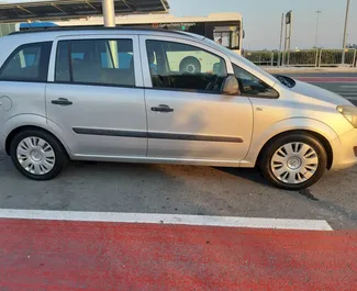 Autohuur Opel Zafira 2012 in in Cyprus, met Benzine brandstof en 115 pk ➤ Vanaf 46 EUR per dag.