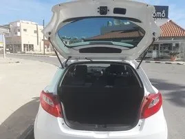 Autohuur Mazda Demio #830 Automatisch in Larnaca, uitgerust met 1,4L motor ➤ Van Panicos in Cyprus.