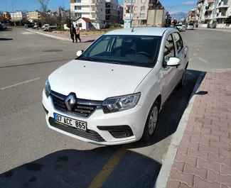 Vooraanzicht van een huurauto Renault Symbol op de luchthaven van Antalya, Turkije ✓ Auto #4123. ✓ Transmissie Handmatig TM ✓ 0 beoordelingen.